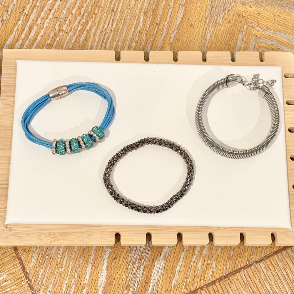 NEW 3 Pc Bracelet Bundle Silver Coil Blue Beaded Stretch Stack Gift Set
